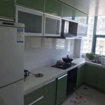 天地华庭 3室2厅2卫 156m&sup2;