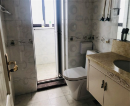 德诚翠湖湾 3室2厅2卫 135m&sup2;
