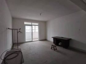 世纪东城 3室2厅2卫 138m&sup2;