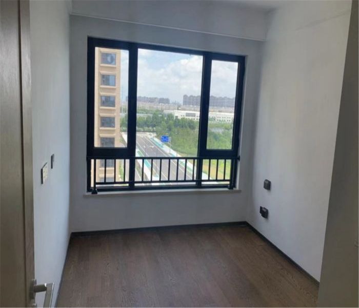 春风南岸东园 4室2厅2卫 140.00m&sup2;