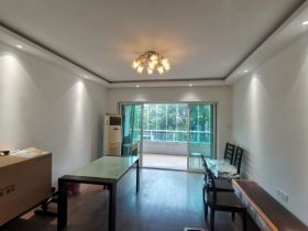 天安花园 3室2厅1卫 130m&sup2;