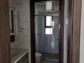 碧桂园时代悦城 4室2厅2卫 142m&sup2;