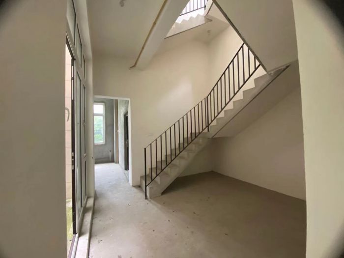 顺发御园 4室2厅4卫 249m&sup2;