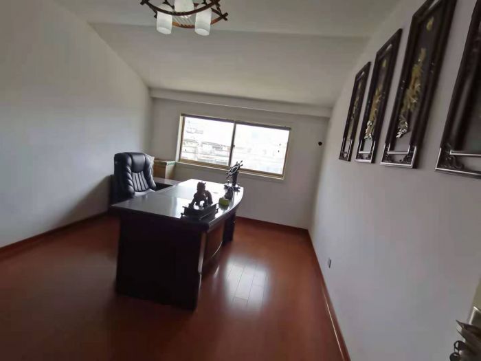 天都花苑 6室3厅3卫 230m&sup2;