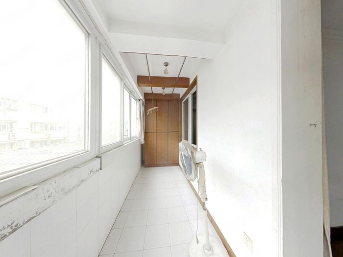 外滩小区 3室2厅1卫 125m&sup2;