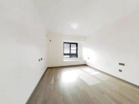 万科翡翠东第 3室2厅2卫 130m&sup2;