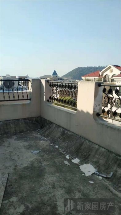 军山花园 5室2厅卫 175m&sup2;