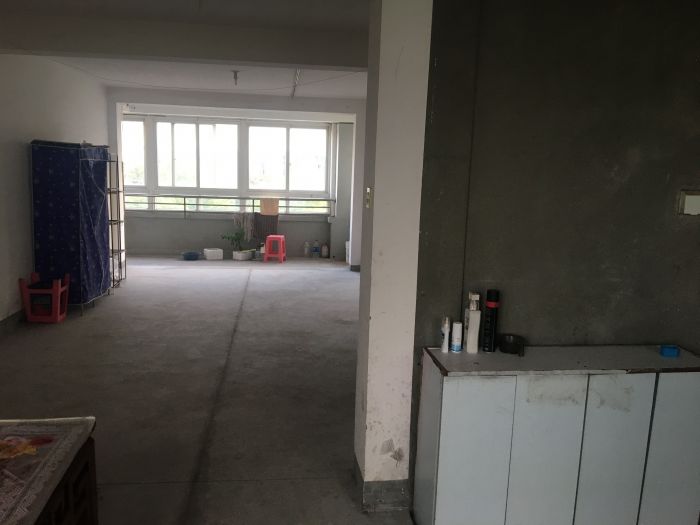 春晖花园 3室2厅2卫 134m&sup2;