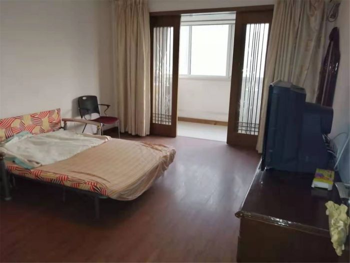 紫东花苑 3室2厅2卫 126.00m&sup2;