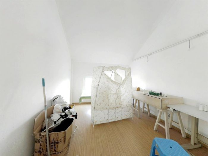 跃龙小苑 5室3厅0卫 243.50m&sup2;