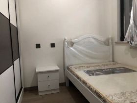 万科翡翠公园 3室2厅1卫 92m&sup2;