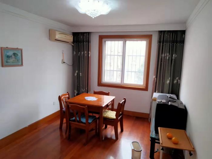光明东村 4室2厅2卫 143.9m&sup2;