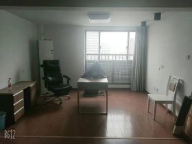 鸿运大厦 2室2厅2卫 65.5m²