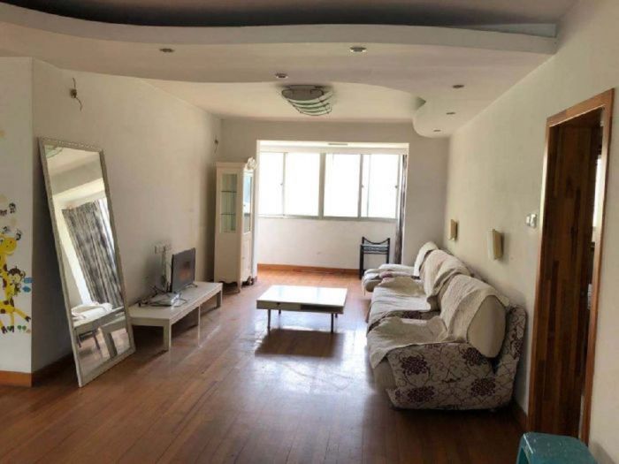莲花苑 4室2厅2卫 144m&sup2;