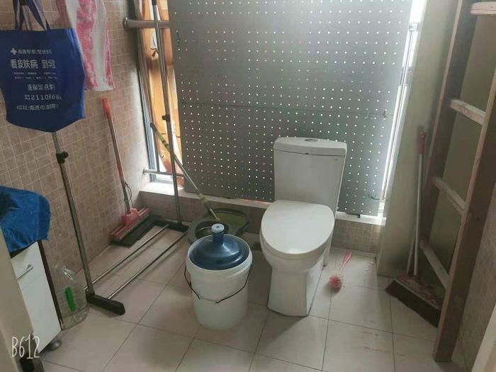 鸿运大厦 2室2厅2卫 65.5m&sup2;