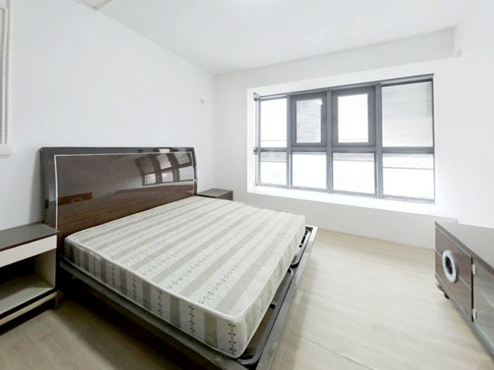 圆融广场公馆 3室2厅1卫 155m&sup2;