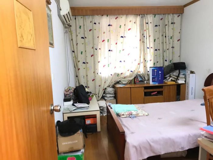世纪园 5室2厅2卫 142m&sup2;
