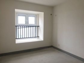 世茂九龙庭 3室2厅1卫 90m²
