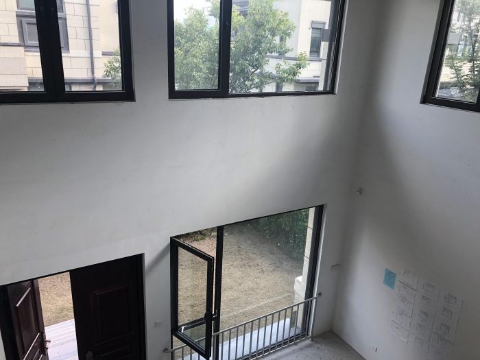 万濠瑜园 3室2厅3卫 330m&sup2;