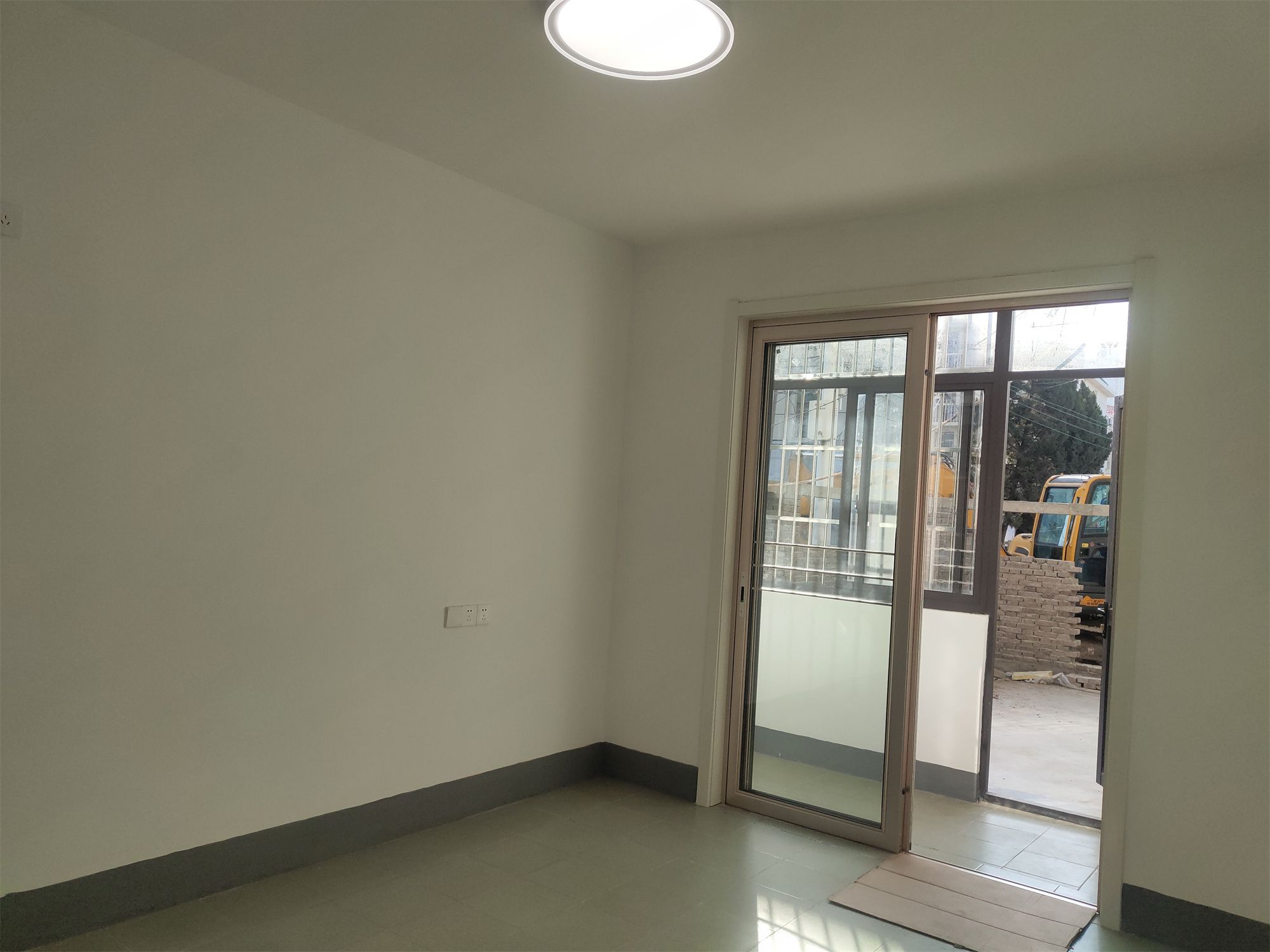 易家桥新村 3室1厅1卫 70.00m&sup2;