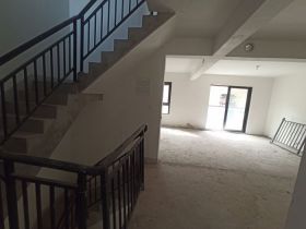 云樾河山 4室2厅3卫 168m&sup2;