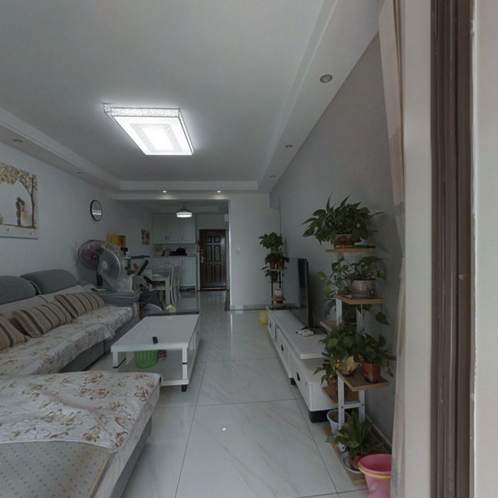 万濠星城 3室2厅1卫 99m&sup2;