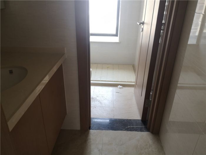 春风南岸东园 4室2厅2卫 142m&sup2;