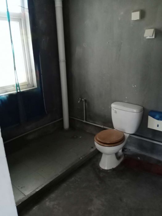 春晖花园 3室2厅2卫 136m&sup2;