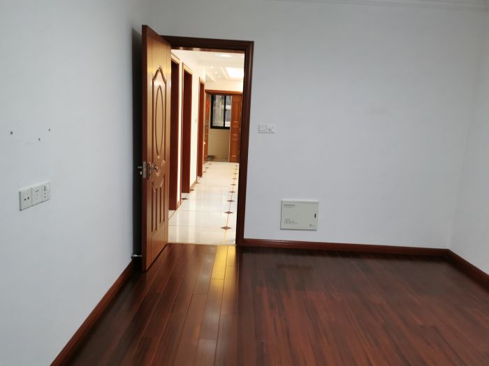 德诚&middot;翰景园 3室2厅1卫 115m&sup2;