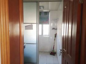 星通花园 3室2厅1卫 130m&sup2;