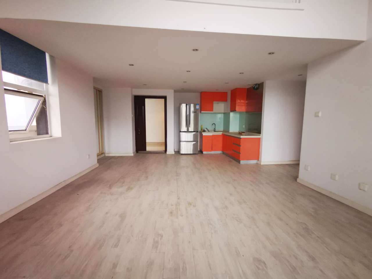 金海岸国际广场 3室2厅2卫 112.58m&sup2;