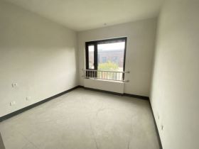 春风南岸西园 5室3厅3卫 400m&sup2;