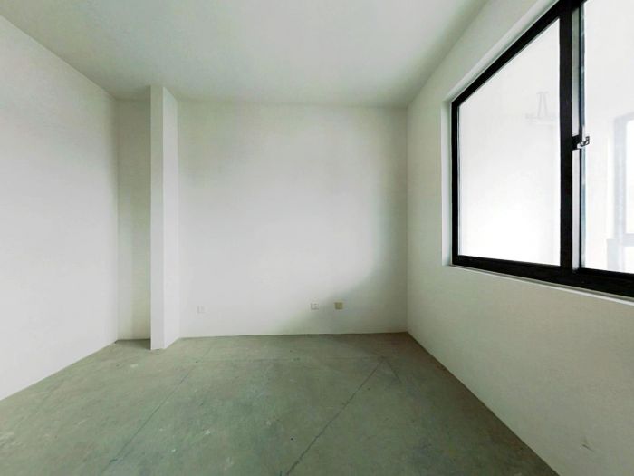 万濠山庄 3室2厅2卫 143m&sup2;