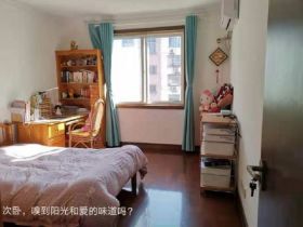 黎明花园 6室2厅2卫 210m&sup2;