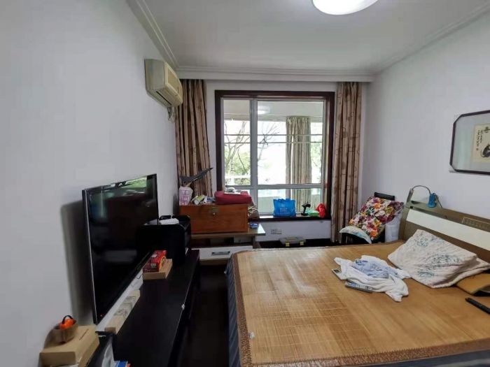 天安花园 4室2厅2卫 165m&sup2;