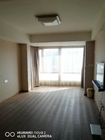 天安花园 4室2厅1卫 235.86m&sup2;
