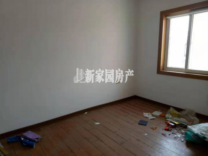 新星苑 5室1厅2卫 180m&sup2;