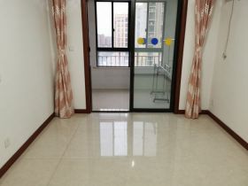 德诚&middot;翰景园 3室2厅1卫 115m&sup2;