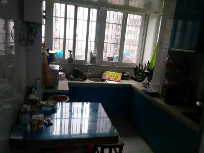 新苑华庭 2室2厅1卫 95m&sup2;