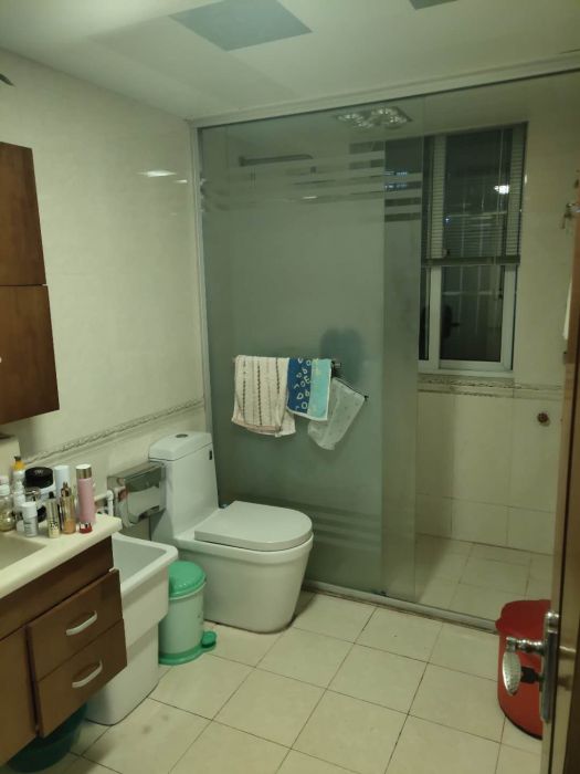 星通花园 3室2厅2卫 140m&sup2;