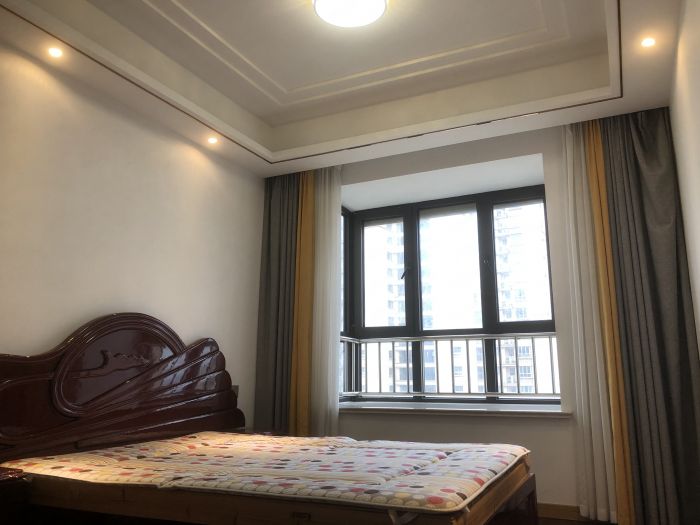 中南世纪花城三期 3室2厅1卫 106m&sup2;