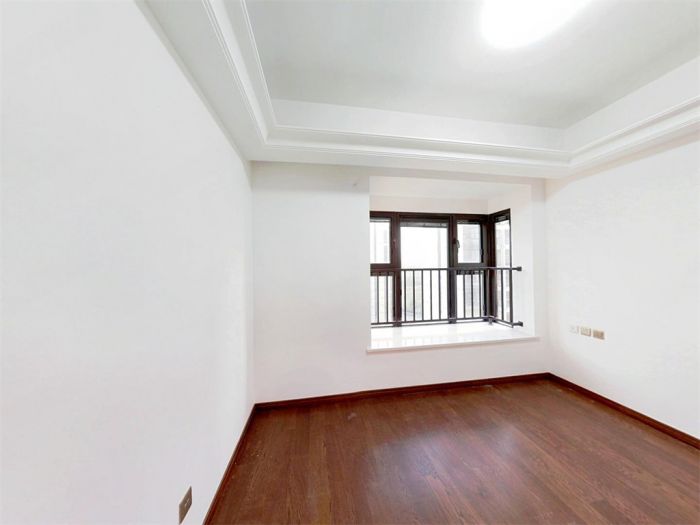 雍华府 4室2厅2卫 136.2m&sup2;