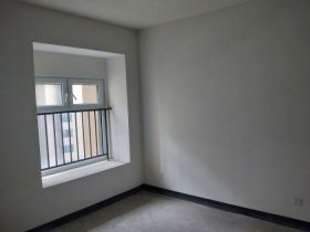南山国际社区 3室2厅2卫 130m&sup2;