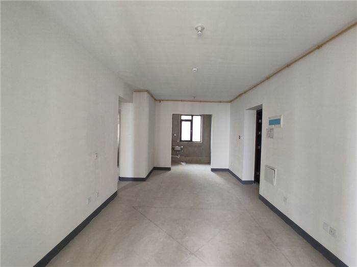 绿地新里城 3室2厅2卫 106m&sup2;