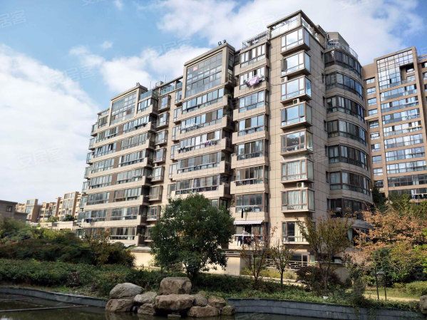 天安花园 4室2厅1卫 235.86m&sup2;