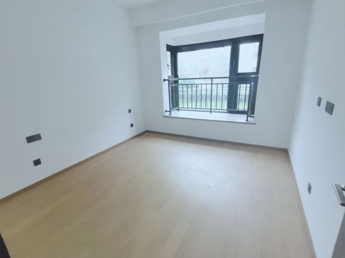 春风南岸东园 4室3厅3卫 167m&sup2;