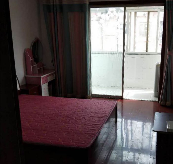 易家桥新村 1室1厅1卫 45m&sup2;