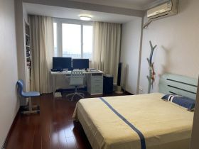 春晖花园 4室2厅2卫 175m&sup2;