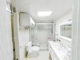 华强城 3室2厅1卫 111m&sup2;