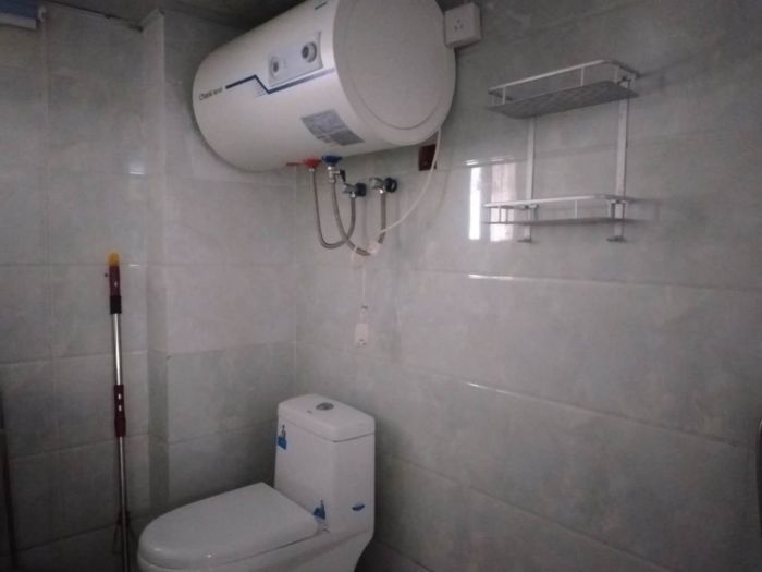 汇富花苑 2室1厅1卫 70m&sup2;